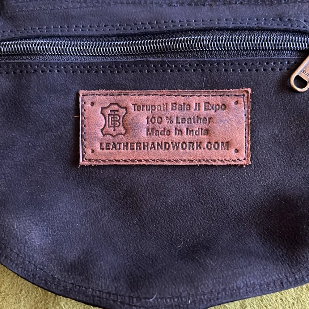 •✨Handmade Leather Stargazing Hip Satchel• - Picture 5 of 5